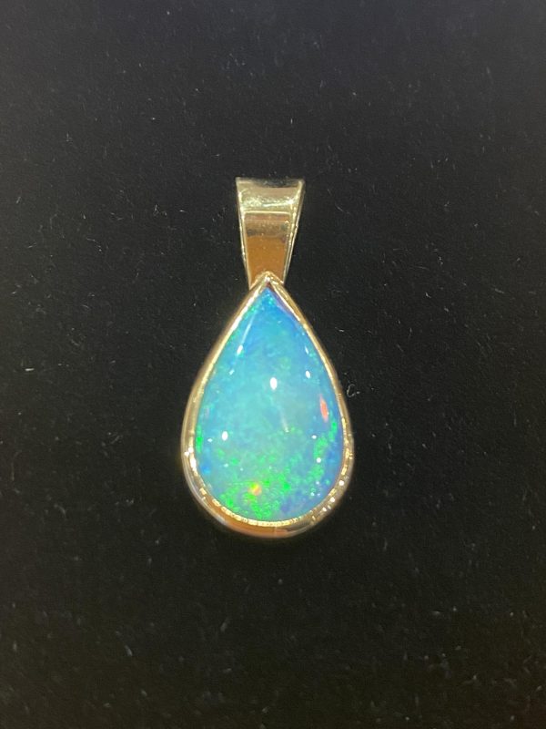  9ct gold and opal pendant from Barkers of Faversham