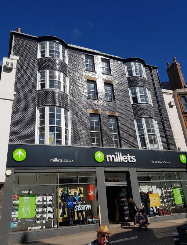 A superb example of glazed black mathematical tiles in Hastings. These were popular in Hastings and Brighton as they were believed to withstand the ravages of salty sea air