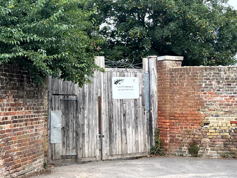 The gate to the Stonebridge Allotments