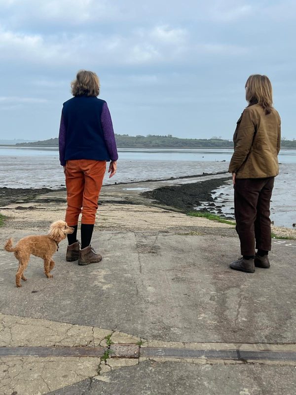 Amicia, Posy and Maus set off for a circular 8.5 mile walk from Oare