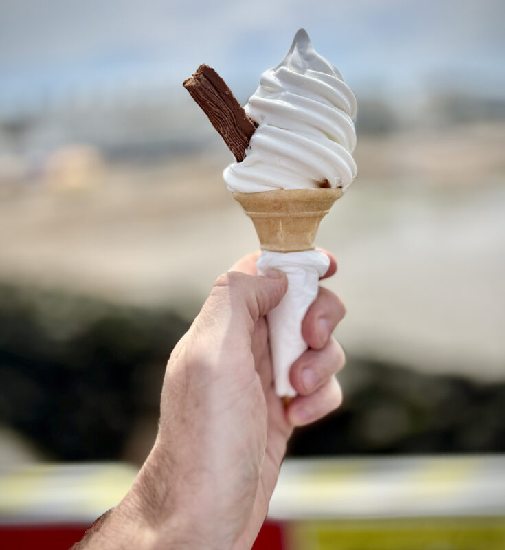 The Pier offers beer, a stage, small shops, crabbing and ice cream