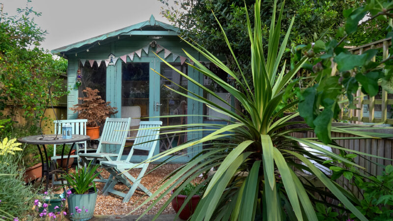 Garden 6: Town garden with a beach theme